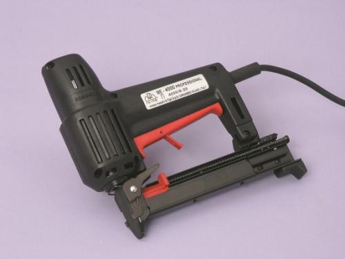 MAESTRI ME4000 STAPLER