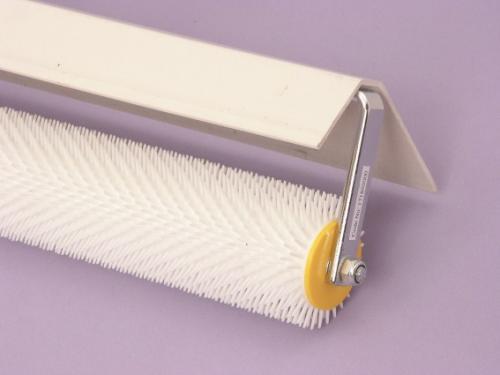 SPIKEY AERATION ROLLER - 50cm, C/W LONG HANDLE