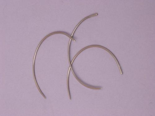 CURVED NEEDLE 4